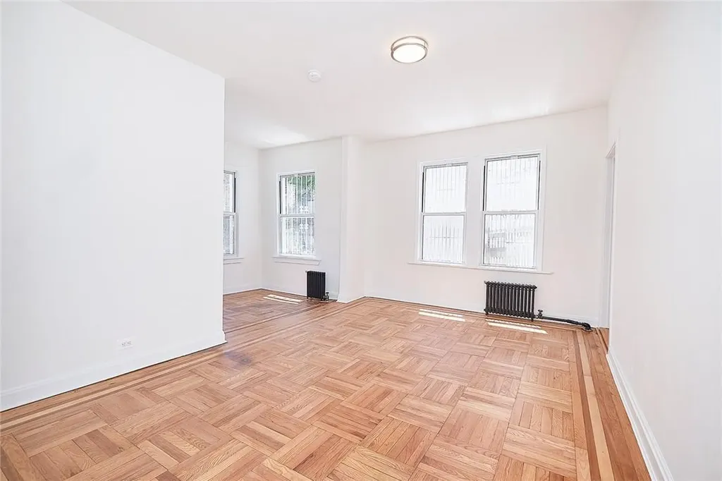 1549 Selwyn Avenue Bronx NY 10457