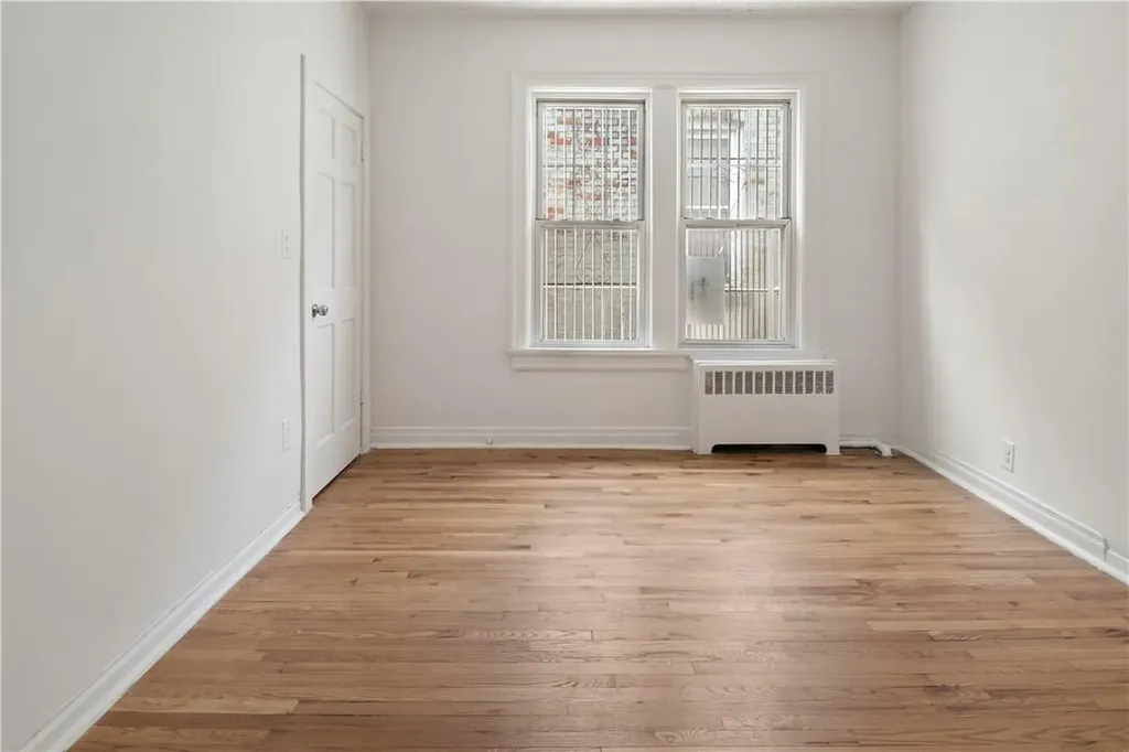 1549 Selwyn Avenue Bronx NY 10457