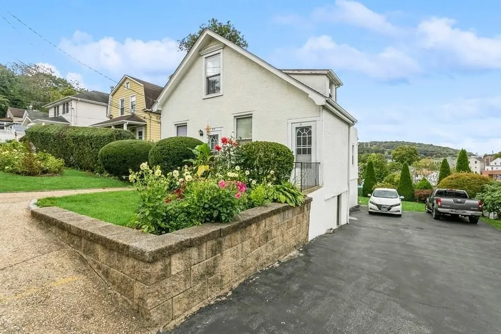 49 N Goodwin Avenue Elmsford NY 10523