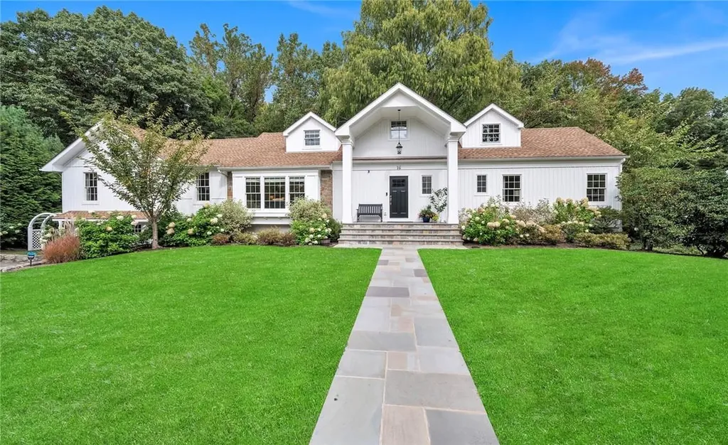 16 York Road Larchmont NY 10538
