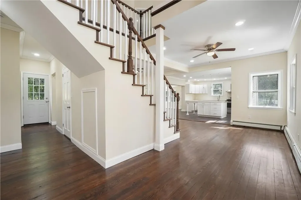 824 Peenpack Trail Sparrowbush NY 12780