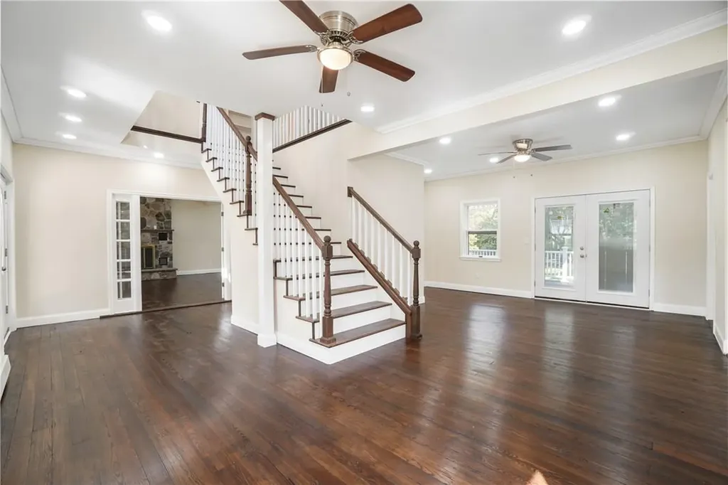 824 Peenpack Trail Sparrowbush NY 12780