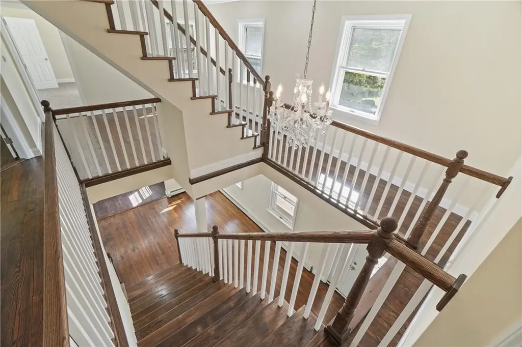 824 Peenpack Trail Sparrowbush NY 12780