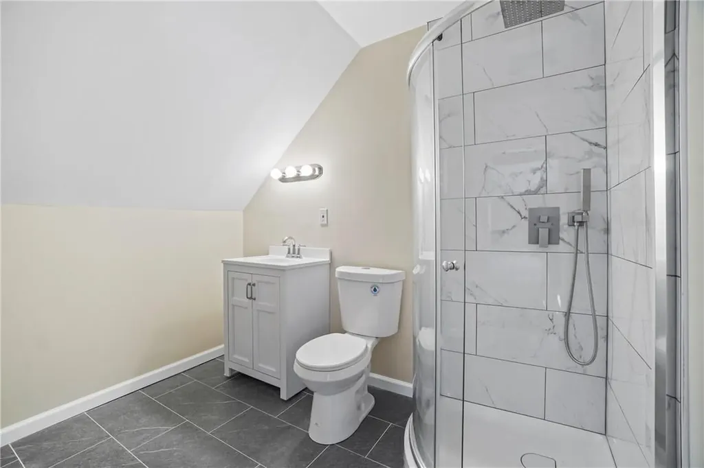 824 Peenpack Trail Sparrowbush NY 12780