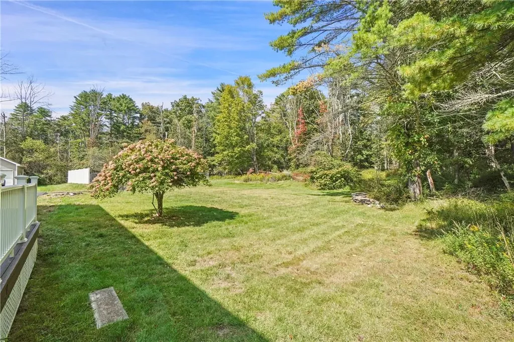 824 Peenpack Trail Sparrowbush NY 12780