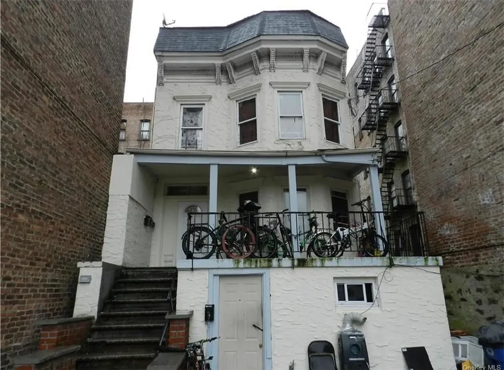 3160 Bailey Avenue Bronx NY 10463