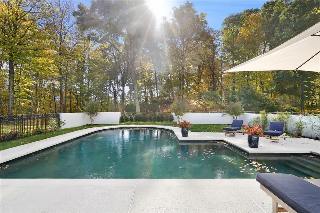 187 Hook Road Bedford NY 10506