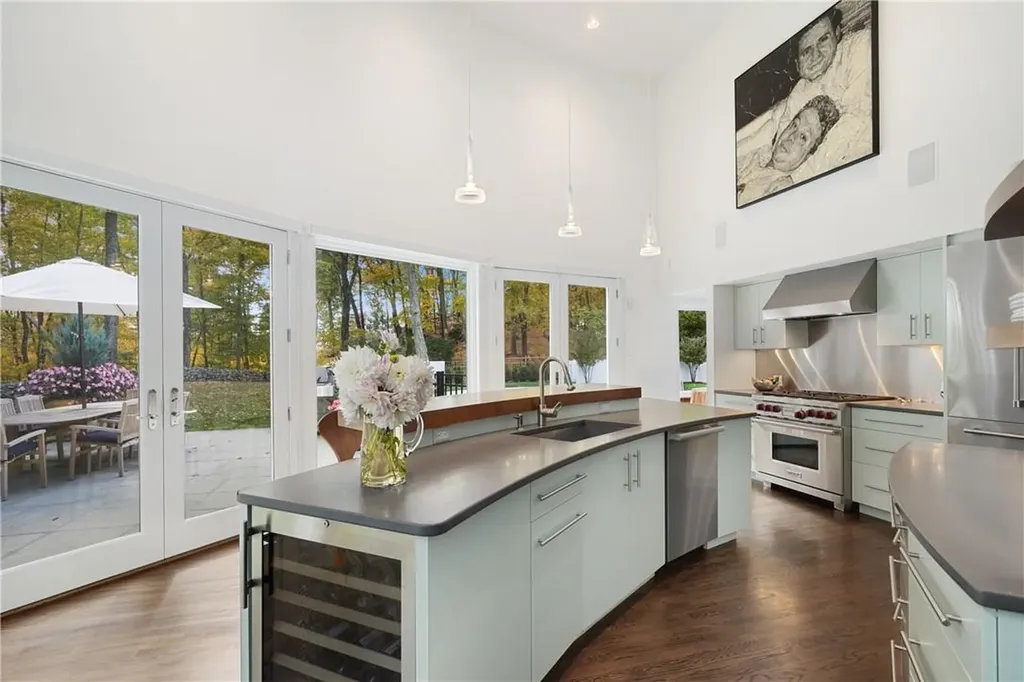 187 Hook Road Bedford NY 10506