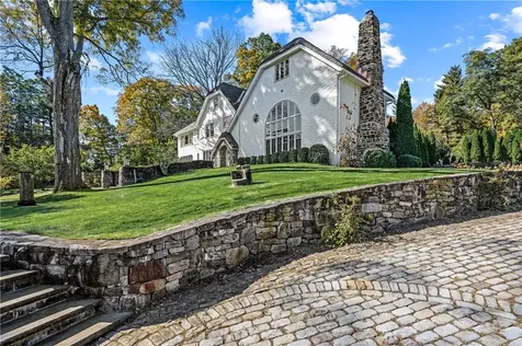 51 Granite Court Chappaqua NY 10514
