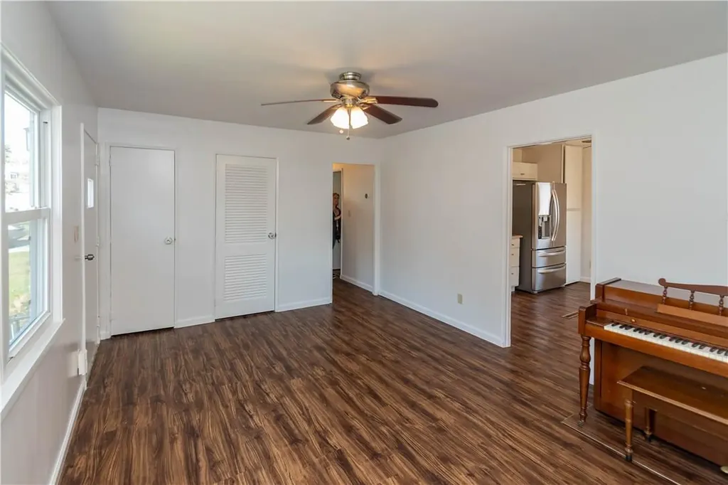 26 Peter Cooper Drive Poughkeepsie NY 12601