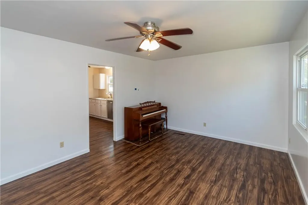 26 Peter Cooper Drive Poughkeepsie NY 12601