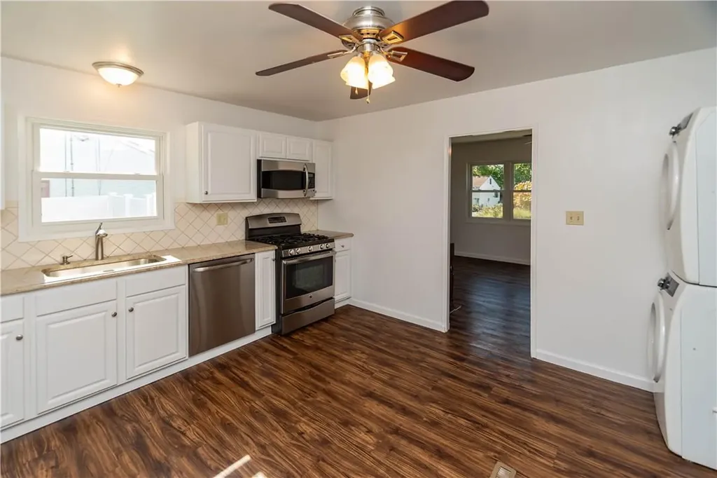 26 Peter Cooper Drive Poughkeepsie NY 12601