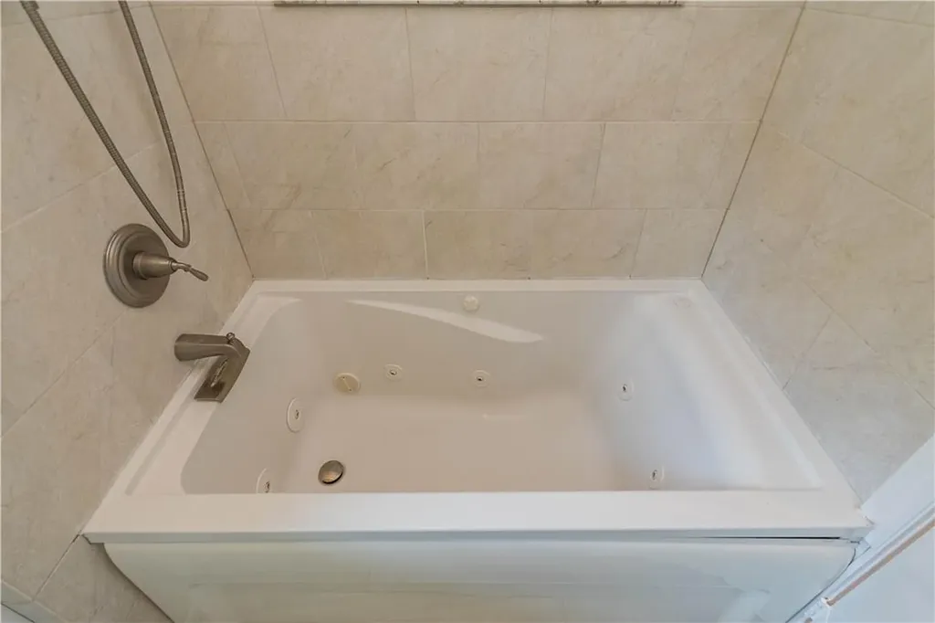 26 Peter Cooper Drive Poughkeepsie NY 12601