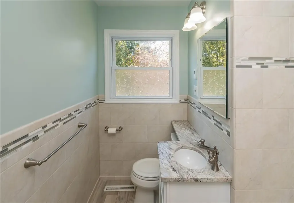 26 Peter Cooper Drive Poughkeepsie NY 12601