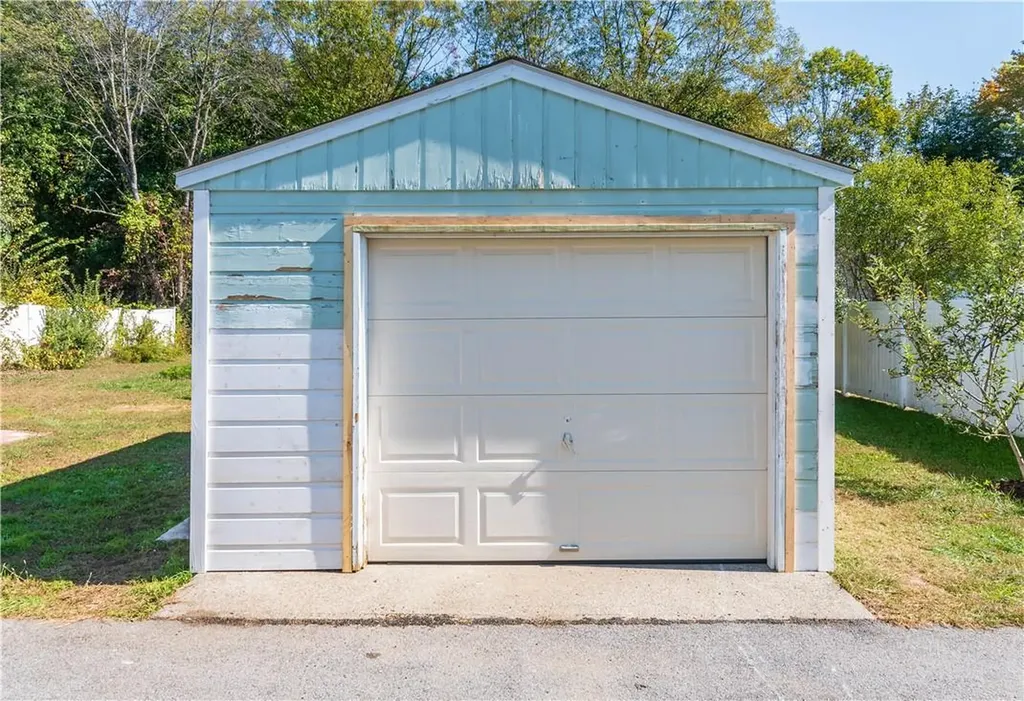 26 Peter Cooper Drive Poughkeepsie NY 12601