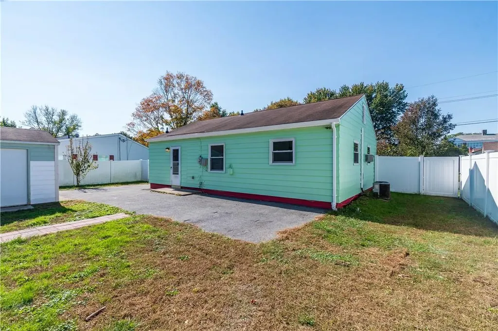 26 Peter Cooper Drive Poughkeepsie NY 12601