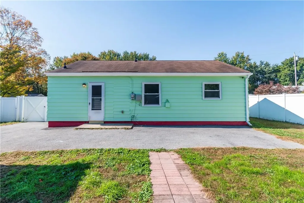 26 Peter Cooper Drive Poughkeepsie NY 12601