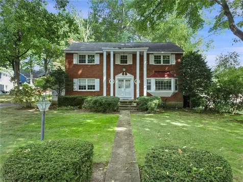 16 Country Ridge Circle Rye Brook NY 10573