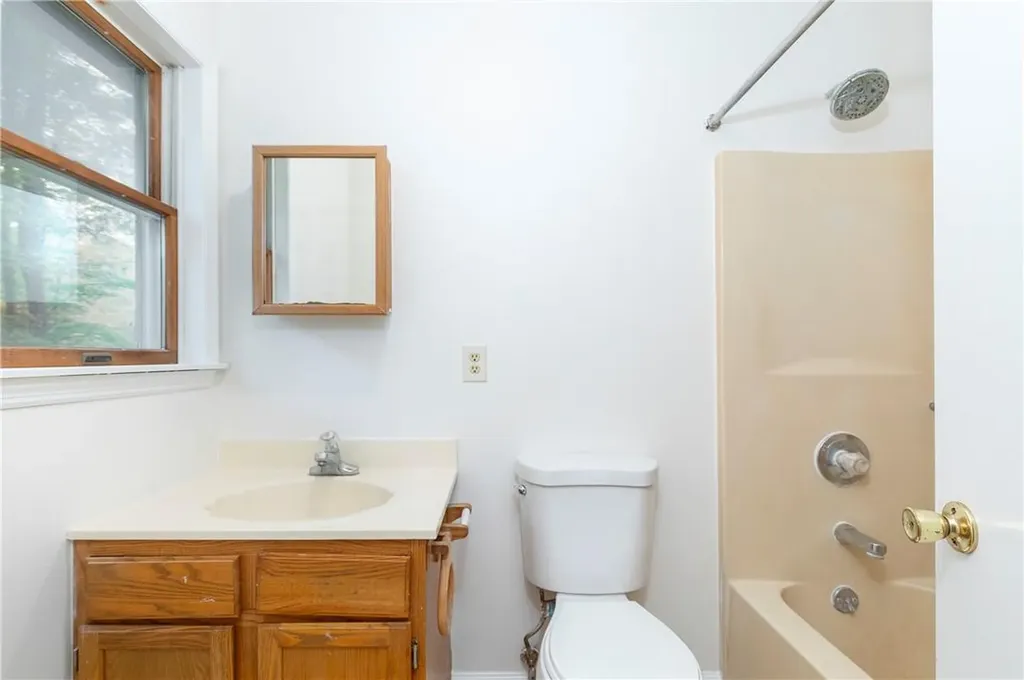 110 Cardinal Road Hyde Park NY 12538