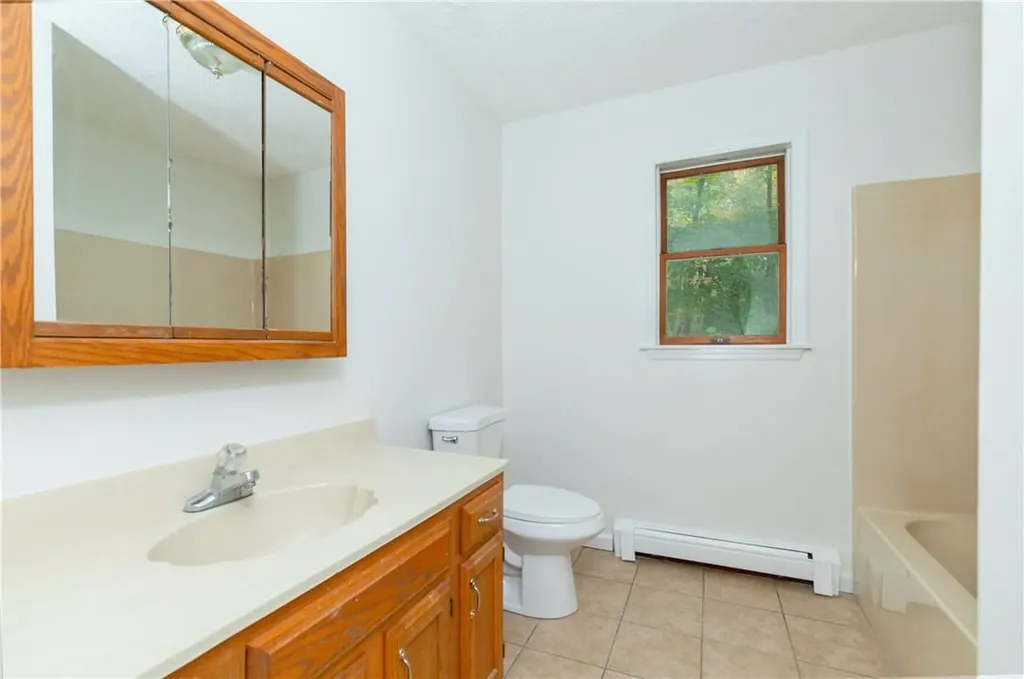 110 Cardinal Road Hyde Park NY 12538