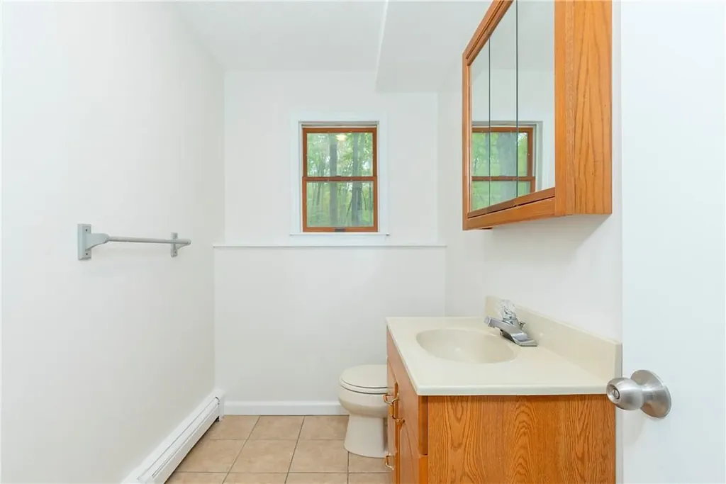 110 Cardinal Road Hyde Park NY 12538