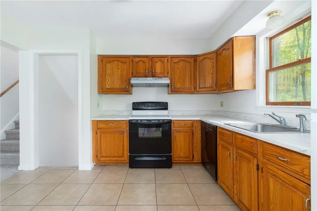 110 Cardinal Road Hyde Park NY 12538