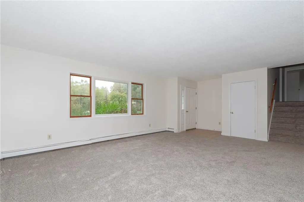 110 Cardinal Road Hyde Park NY 12538