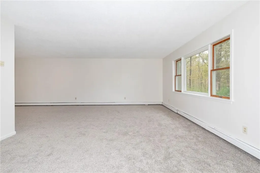 110 Cardinal Road Hyde Park NY 12538