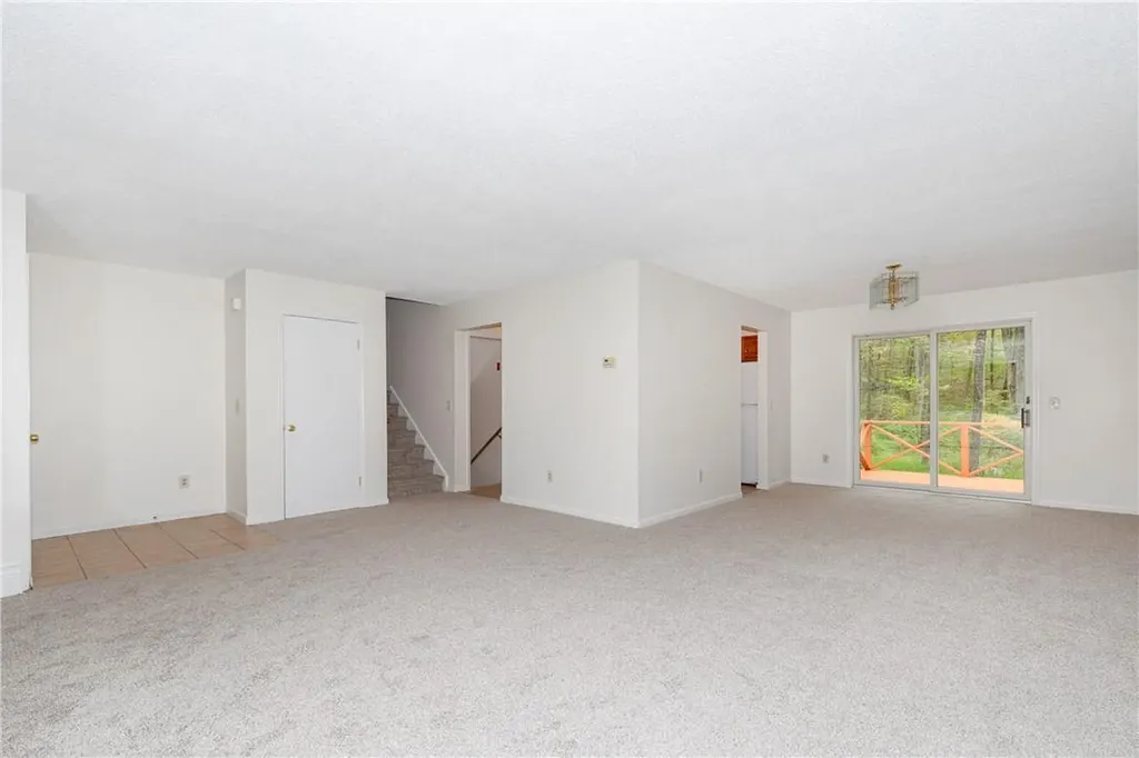 110 Cardinal Road Hyde Park NY 12538