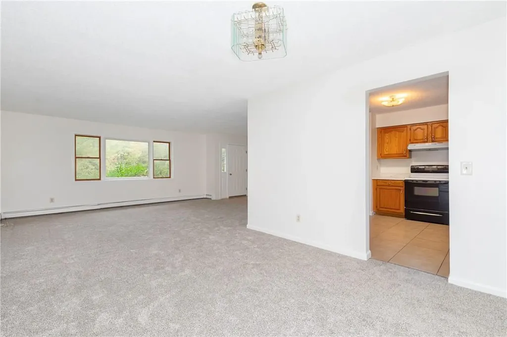110 Cardinal Road Hyde Park NY 12538