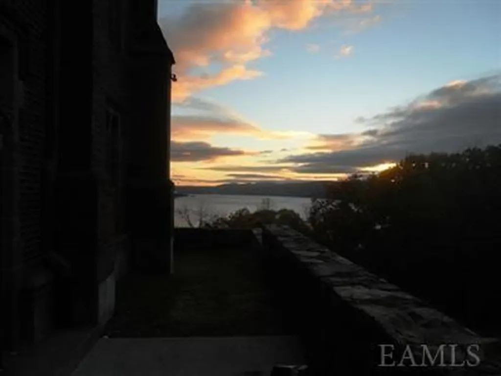 311 Chateau Rive Peekskill NY 10566
