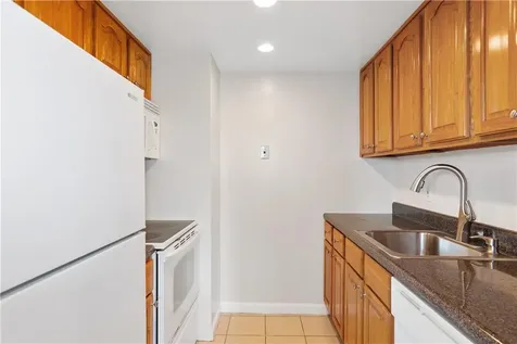 311 Chateau Rive Peekskill NY 10566