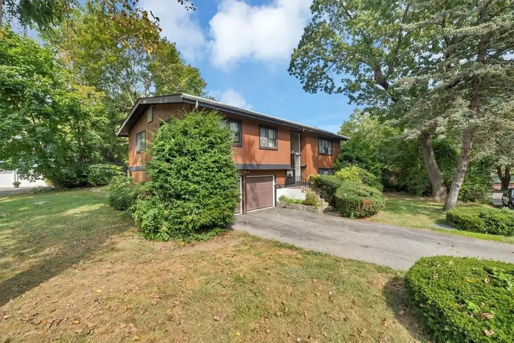 7 Brookdell Drive Hartsdale NY 10530