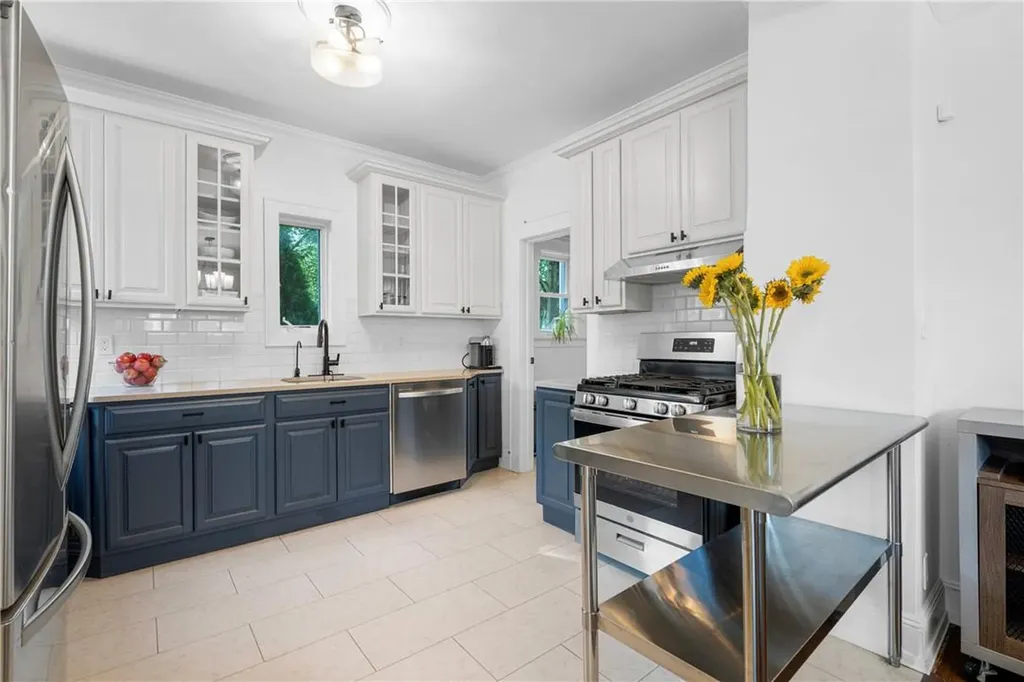 3 Archer Place Harrison NY 10528