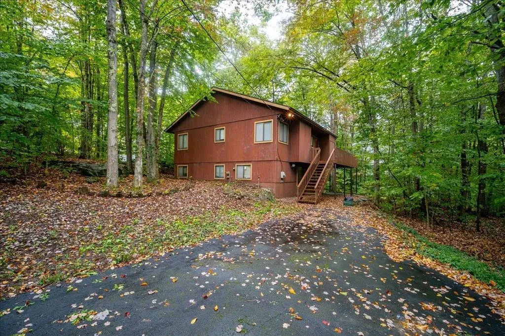 23 Winterthur Road Fallsburg NY 12789