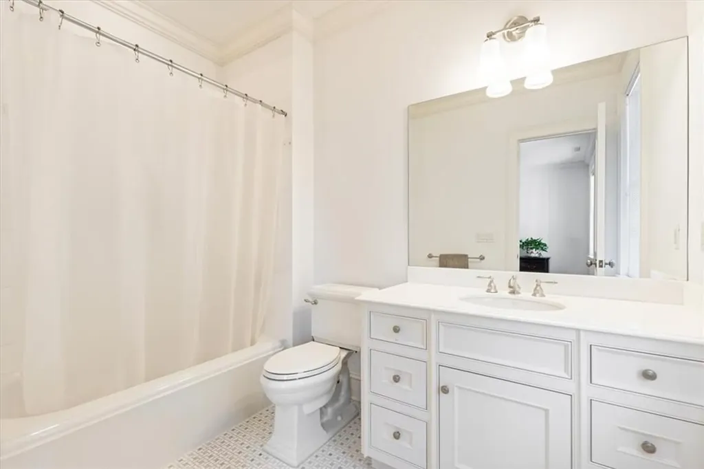 20 Colonial Road White Plains NY 10605