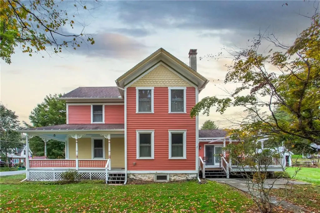 10 Hankins Road Hankins NY 12741