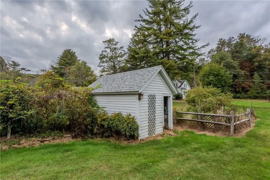 10 Hankins Road Hankins NY 12741