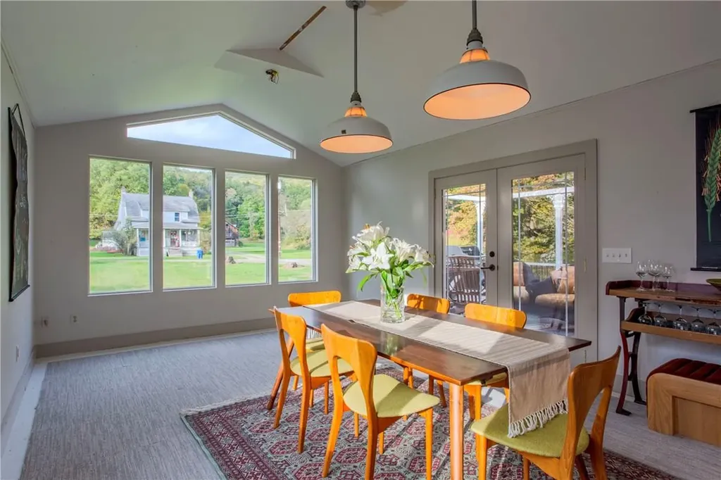 10 Hankins Road Hankins NY 12741
