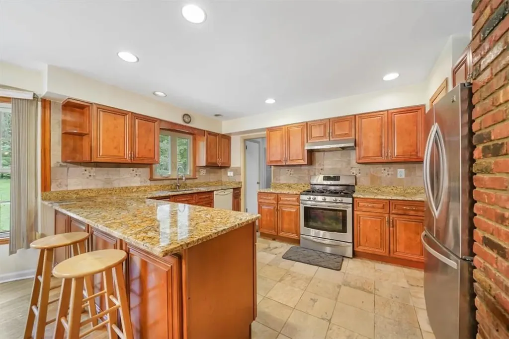 24 Mile Road Suffern NY 10901