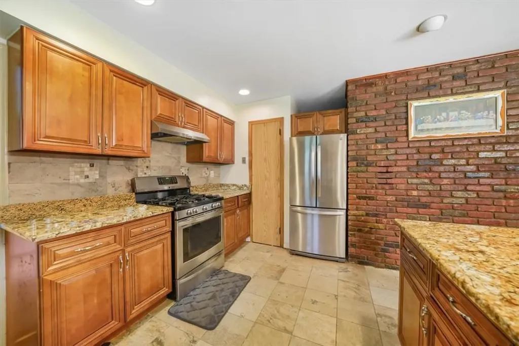 24 Mile Road Suffern NY 10901