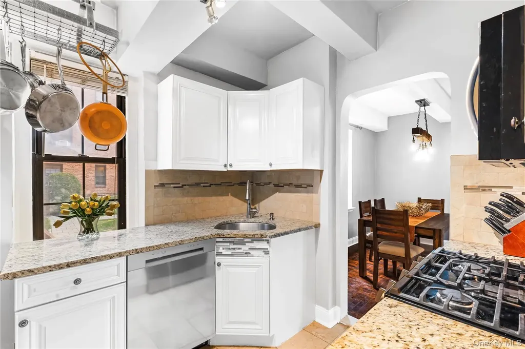 174 Garth Road Scarsdale NY 10583