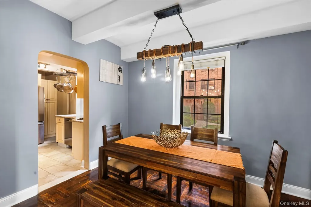 174 Garth Road Scarsdale NY 10583