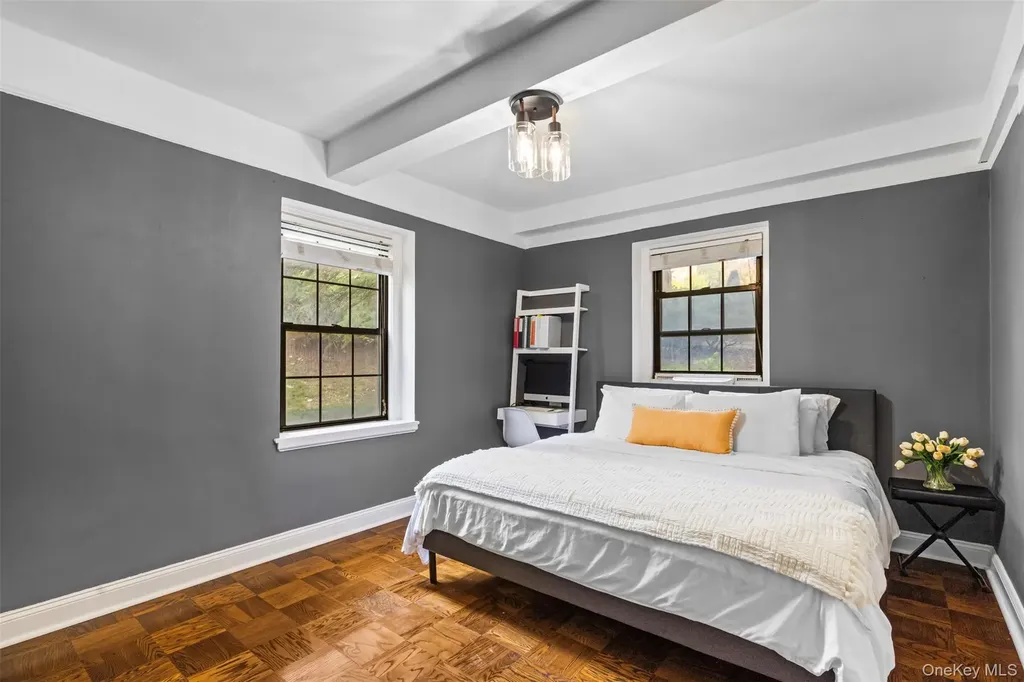 174 Garth Road Scarsdale NY 10583