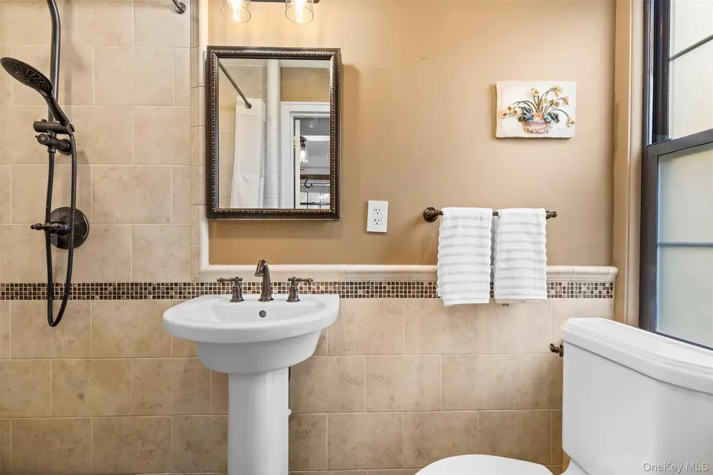 174 Garth Road Scarsdale NY 10583