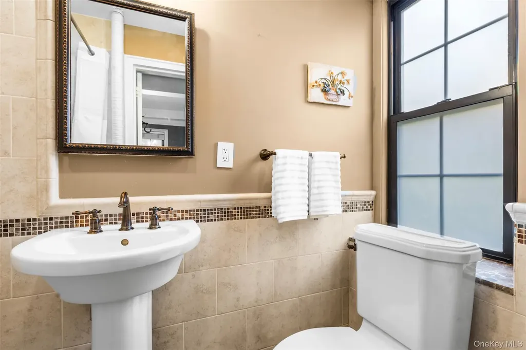 174 Garth Road Scarsdale NY 10583