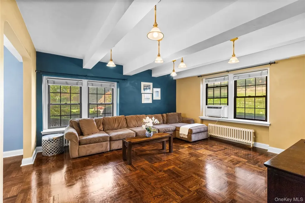 174 Garth Road Scarsdale NY 10583