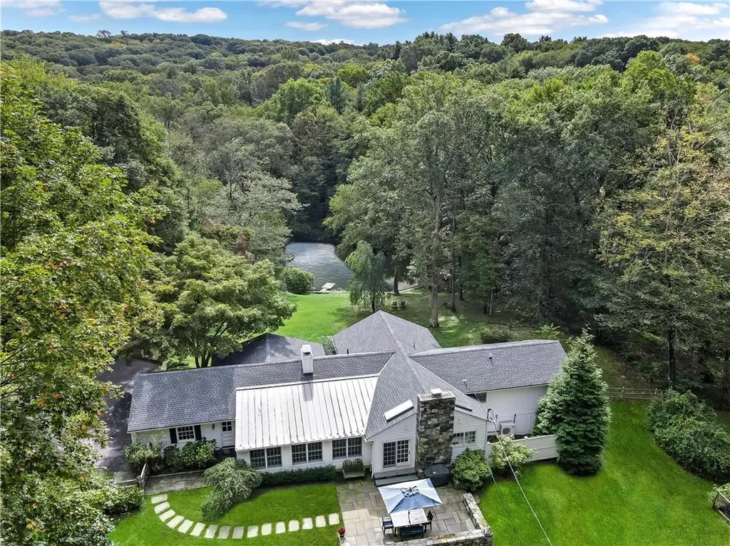 60 Baylis Lane Bedford NY 10506