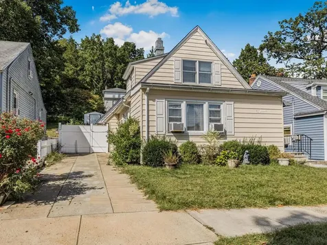 15 Hardy Place Yonkers NY 10703