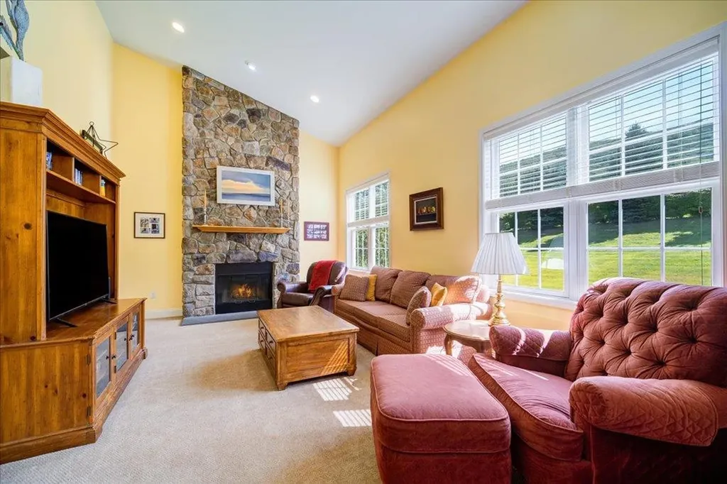 78 Grandview Avenue Beacon NY 12508